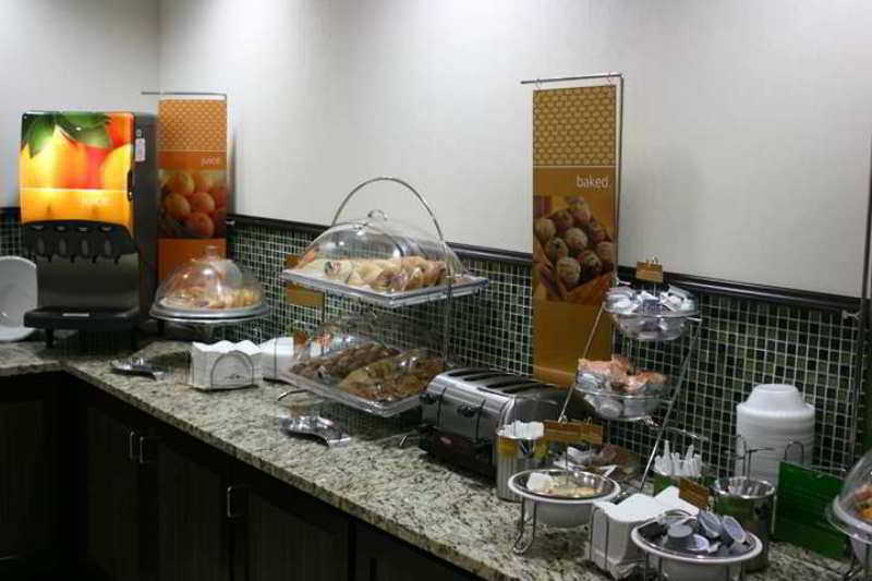 Hotel Wingate By Wyndham Charleston Coliseum North Charleston Ristorante foto